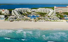 Now Emerald Cancun photos Exterior